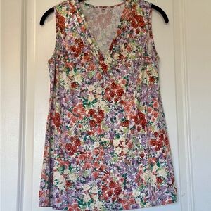 Floral V-Neck Sleeveless Blouse
